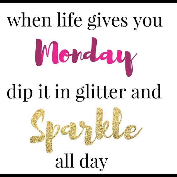 My favorite day of the week is Monday ♥️ Monday ♥️💃🏽 Pahdah so good to me 🌹🎁 - Picture 2 of 9